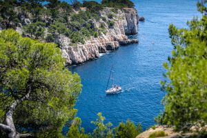 Randonnée calanque de l'Escu : accès et règles 2026