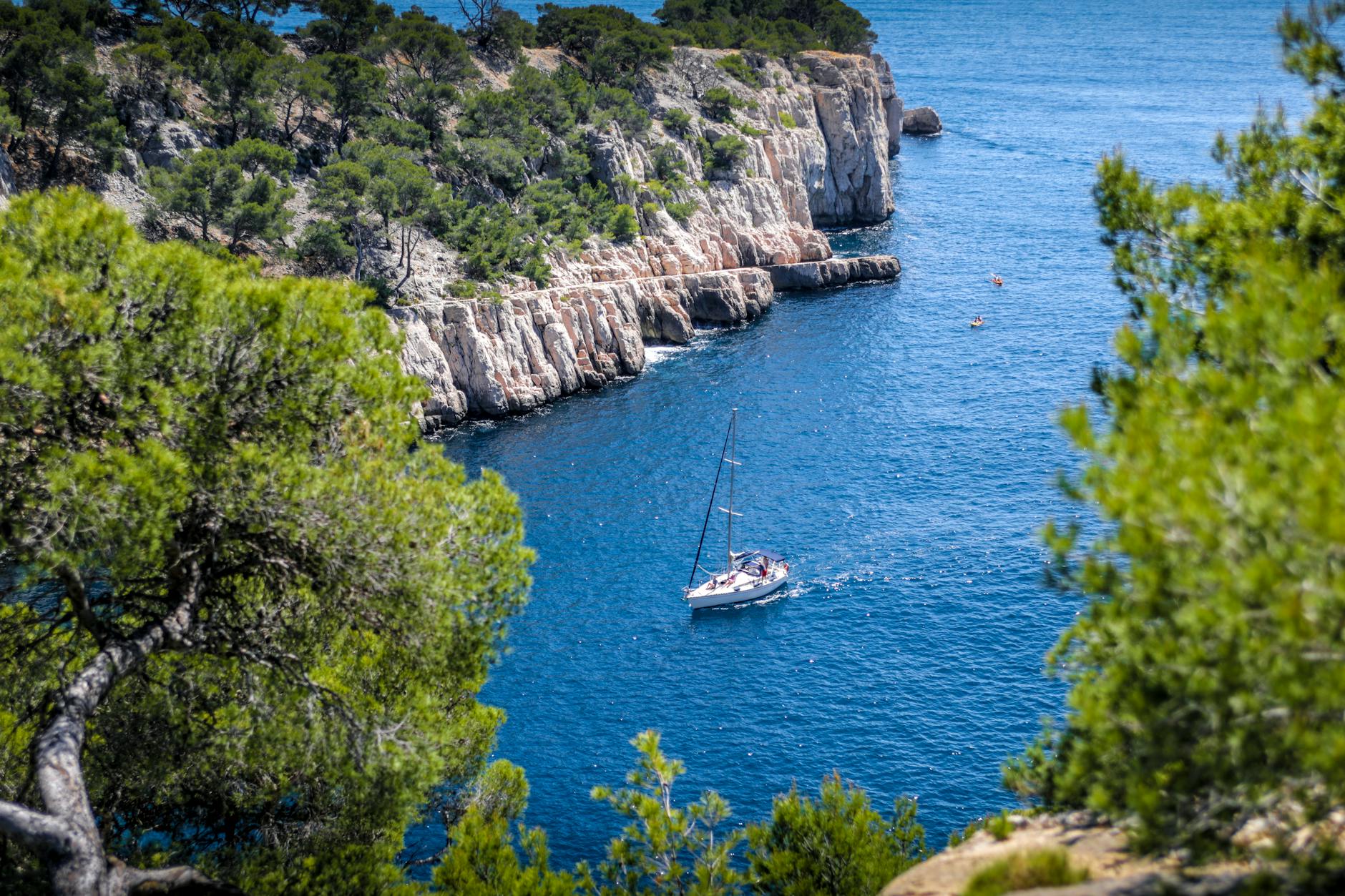 Randonnée calanque de l&rsquo;Escu : accès et règles 2026
