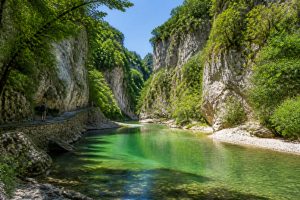 Les gorges de l'Escharis : votre escapade nature en Drôme