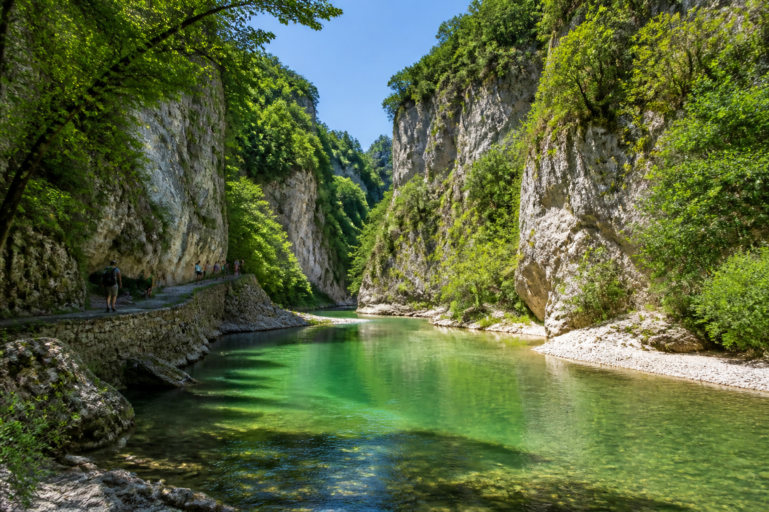 Les gorges de l'Escharis : votre escapade nature en Drôme