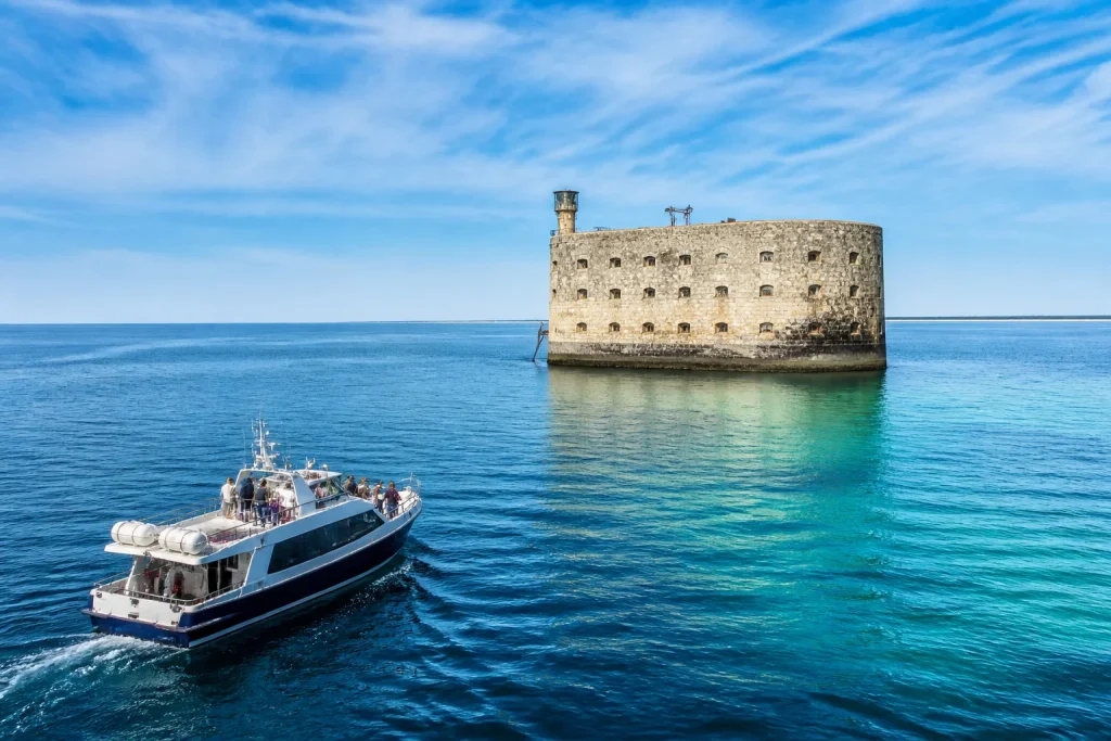 Fort boyard un joyau solitaire en mer