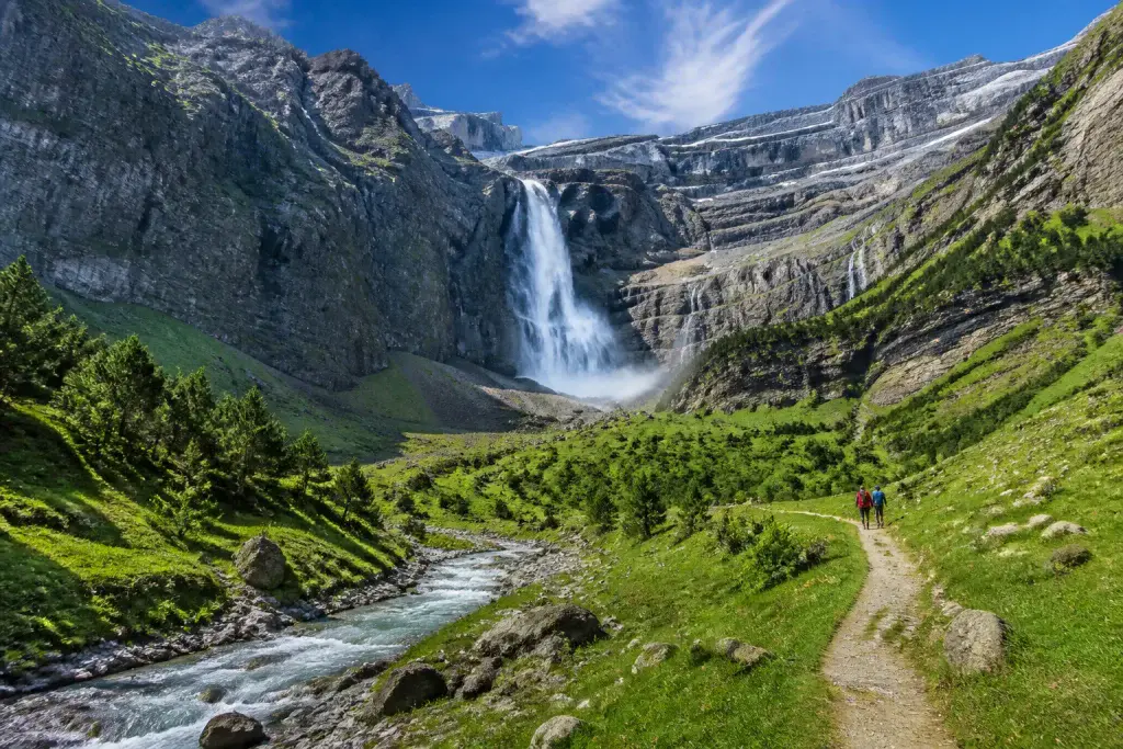 Cascade de gavarnie majeste pyreneenne
