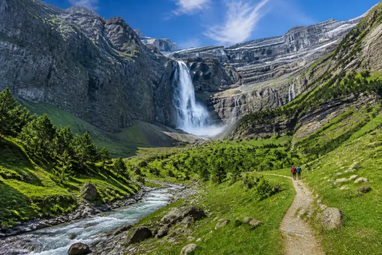 Cascade de Gavarnie : itinéraire et secrets de la chute d&rsquo;eau