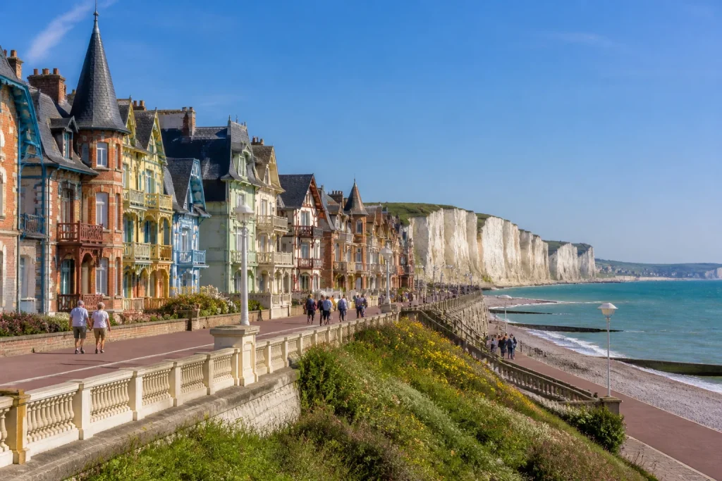 Mers les bains charme belle epoque et falaises