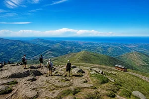 Randonnée La Rhune : le sommet basque incontournable