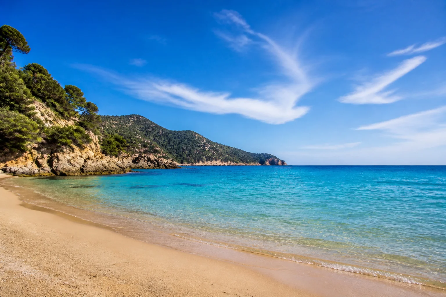 Plage mediterraneenne idylle